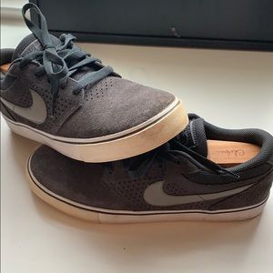 Grey Nike Lunarlon Low Tops; Great condition.